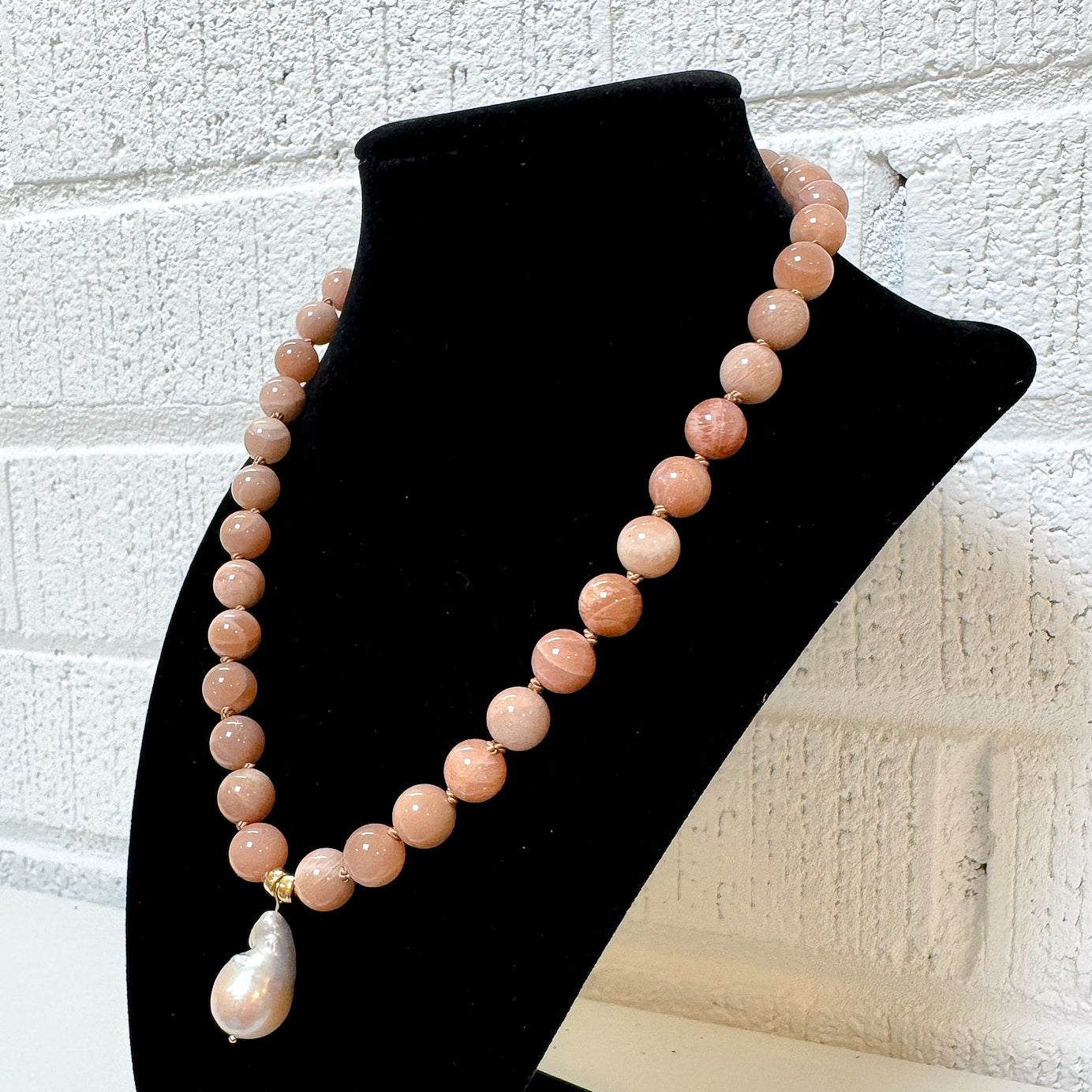 Sunstone Mama Necklace with Baroque Pearl